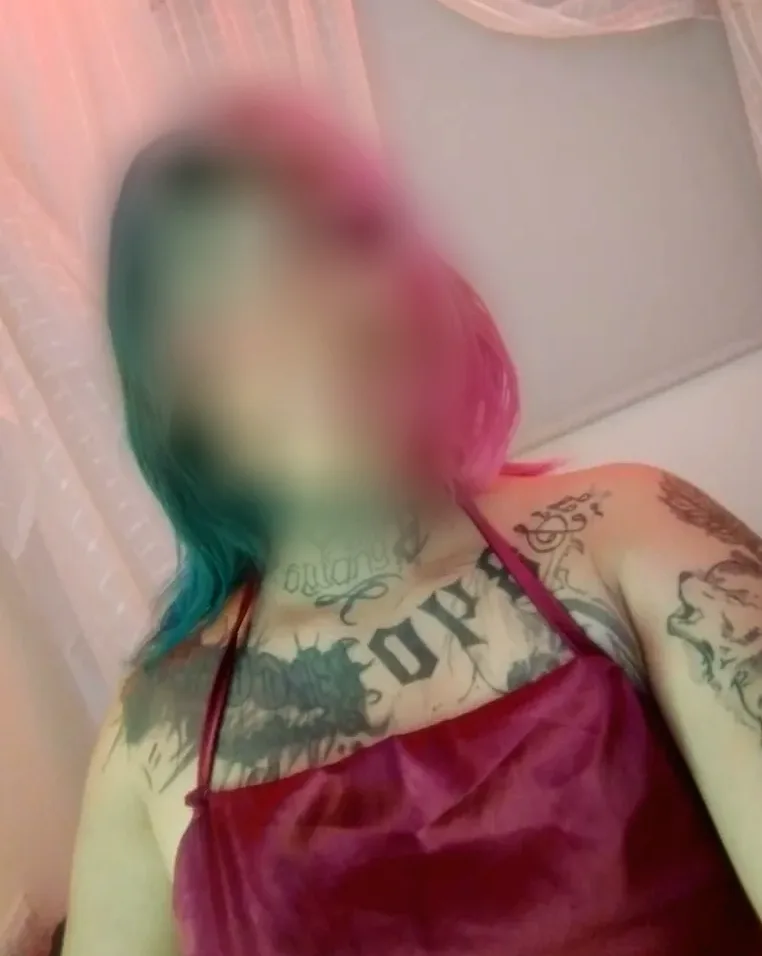 Yasmine, 32 anni